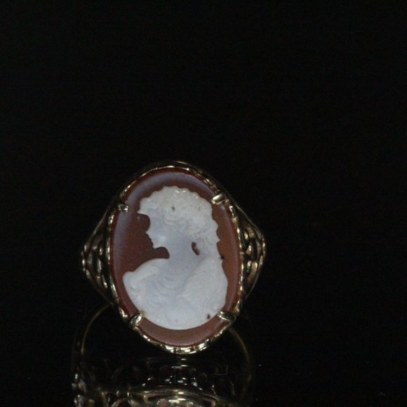 VINTAGE 10k GOLD CARVED CONCH SHELL CAMEO FILIGREE RING - Picture 3 of 8